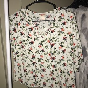 a flowy casual and cute top
